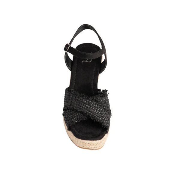 Not Rated Elinor - Picture 3 of 4